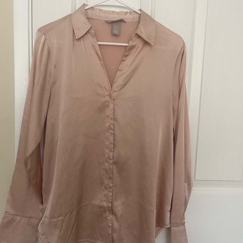 H&M Light Blush Satin Button-Down Blouse